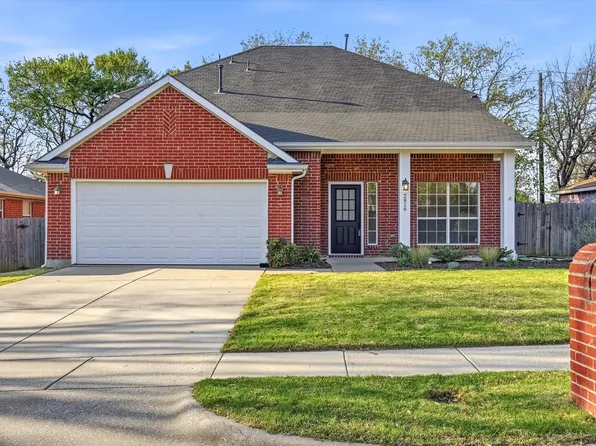 2816 Memorial Dr, Denton, TX 76210