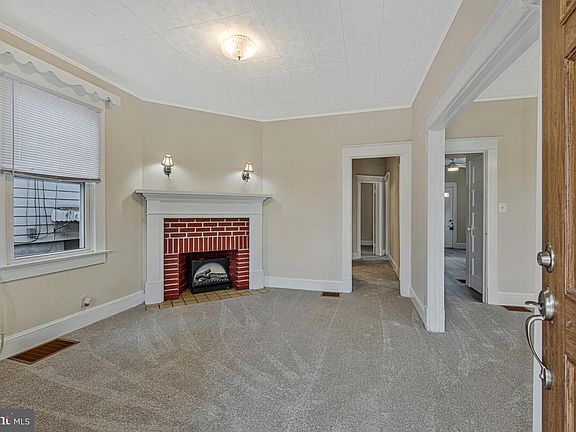 3rd image of 3206 Bunker Hill Rd