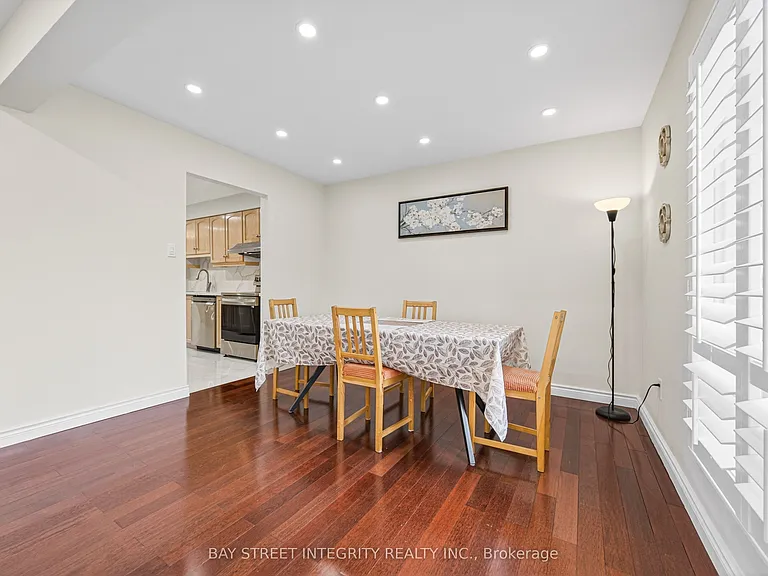 646 Village Pkwy #26 — Photo 12
