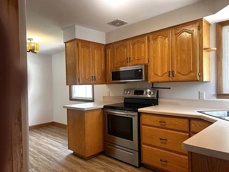 1801 S Telulah Ave — Photo 16