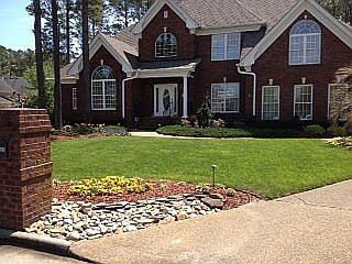 1st image of 800 Perez Ct