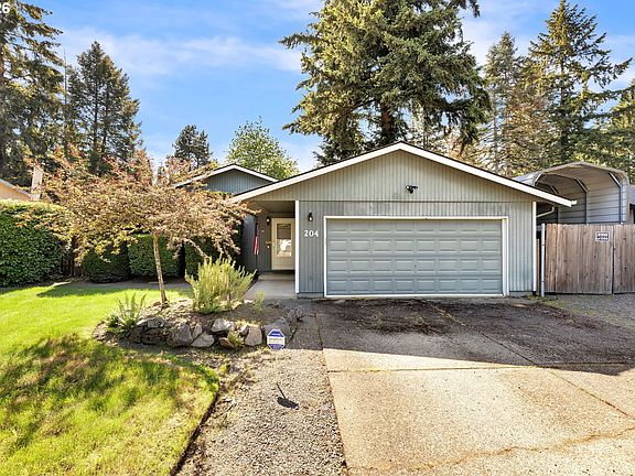 3rd image of 204 NE 148th Ave