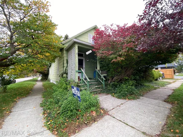 1119 Sedgwick St, Port Huron, MI 48060