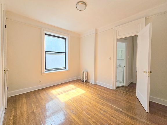5th image of 138 Haven Ave APT 11A
