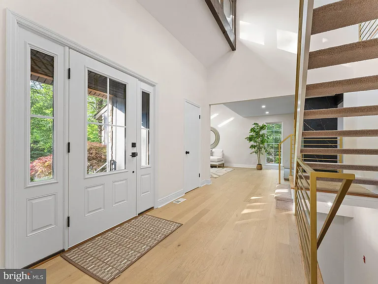 1 Bronwood Dr — Photo 6