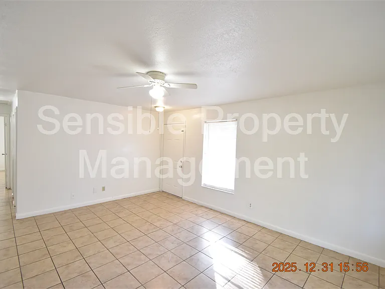 6618 N Church Ave #D — Photo 6