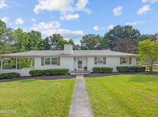 202 Westmoreland Dr, Maryville, TN 37803