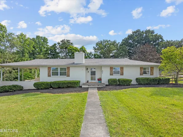 202 Westmoreland Dr, Maryville, TN 37803