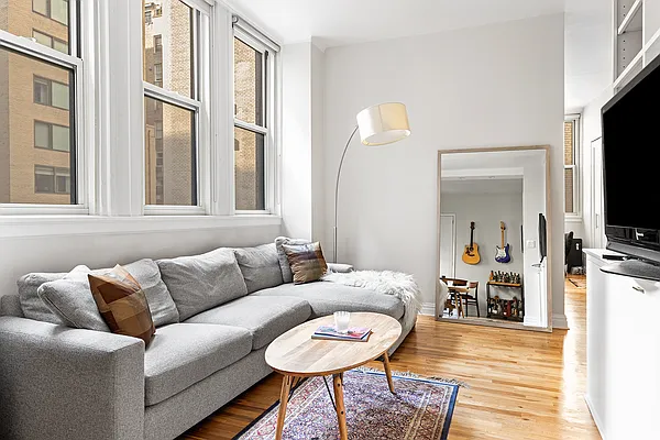 Rented by Compass | media 2