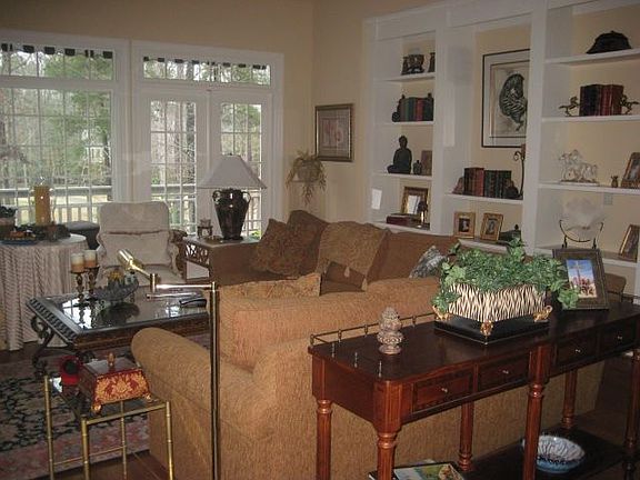5th image of 104 Ansley