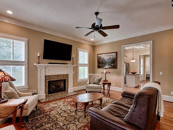 4th image of 221 River Club Rd