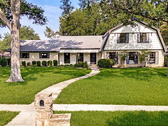 2nd image of 3512 Lake Pontchartrain Dr