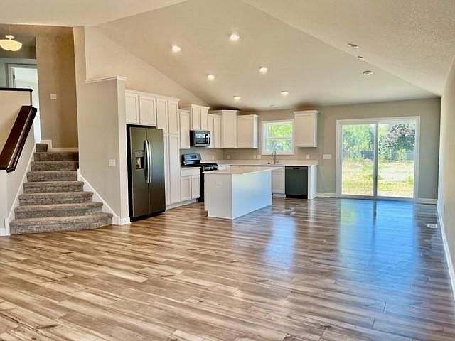 1st image of 12375 Amber Dr