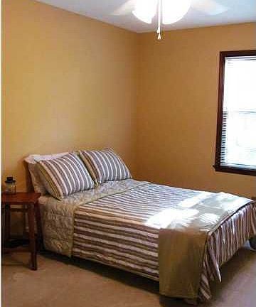 4th image of 8 Blackwood Ln