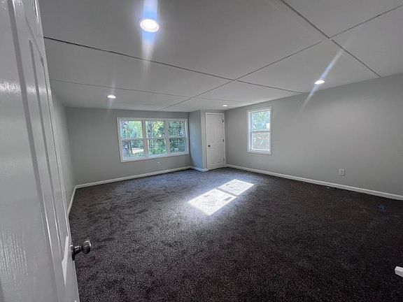 5th image of 2040 Benjamin Rd