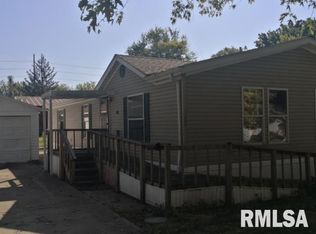 2904 S Hoover Ave, Springfield, IL 62703