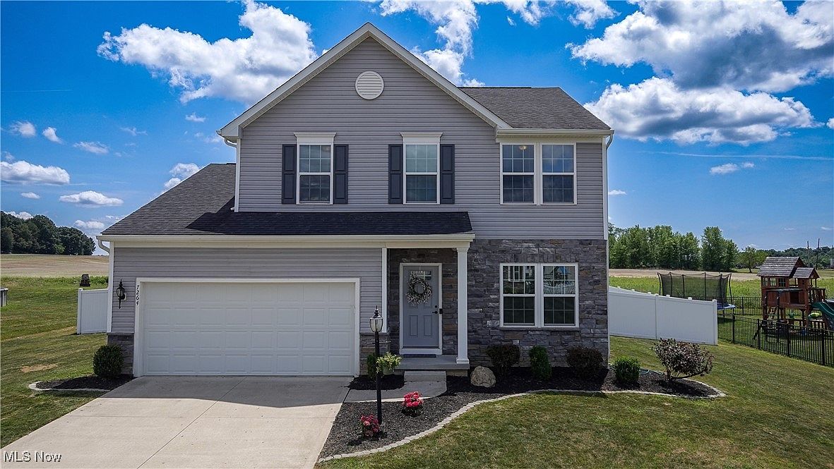 7264 Crusader St SW, Massillon, OH 44646 | Zillow
