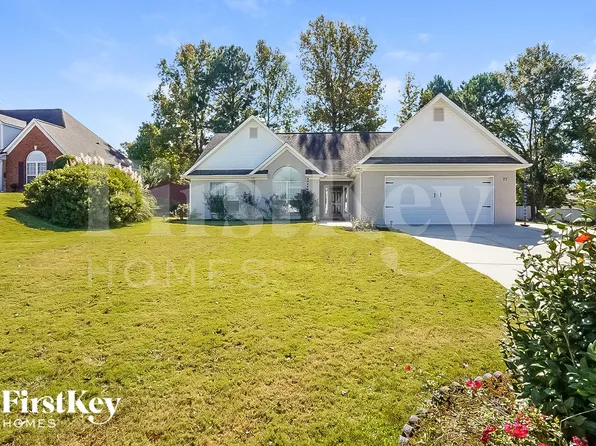 77 Pebble Creek Dr, Newnan, GA 30265