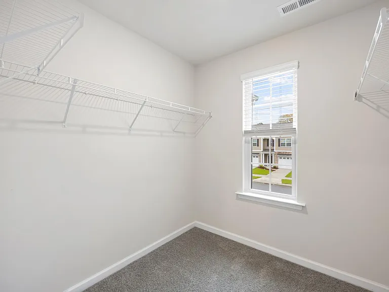 9128 Lowfalls Ln — Photo 11