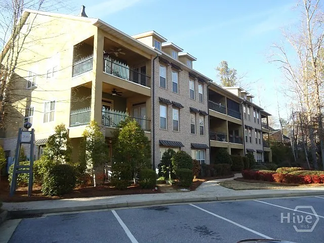 125 Wood Lake Dr #208 — Photo 1