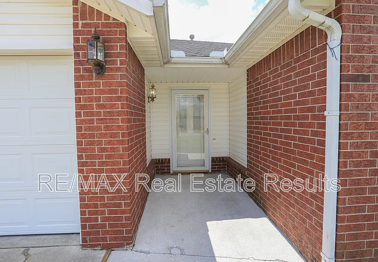 621 Bliss Cir — Photo 5