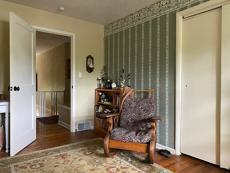 Room that's available for rent