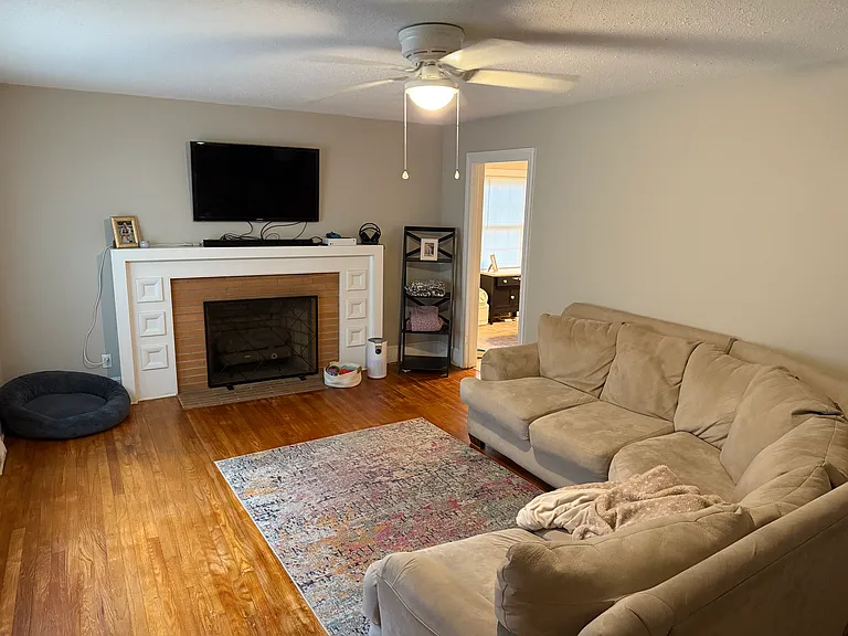 1307 Ragsdale Rd — Photo 2