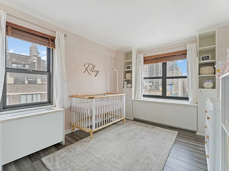 240 E 76th St #10M — Photo 8