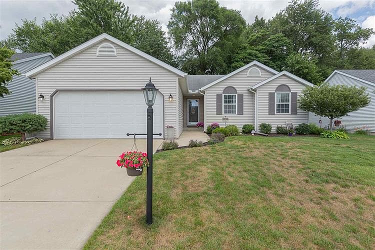 1st image of 4318 Field Gate Dr E