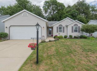 4318 Field Gate Dr E, South Bend, IN 46628
