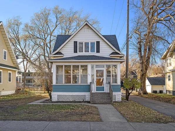 381 Herschel St, Saint Paul, MN 55104
