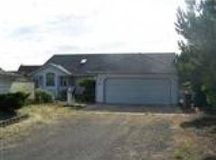 241 N Razor Clam Dr SW, Ocean Shores, WA 98569