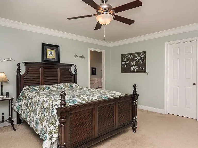 4012 Jockey Club Cir — Photo 16