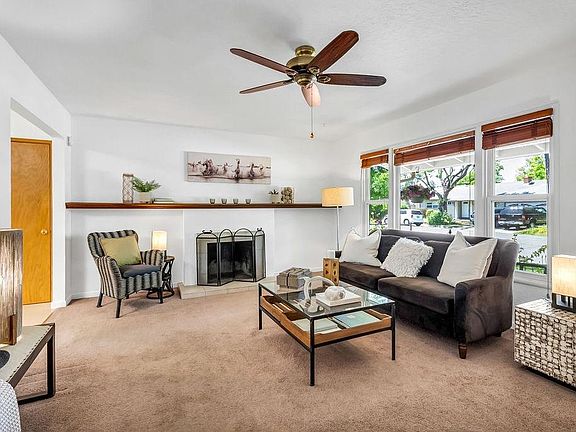 4th image of 2151 Kathleen Drive