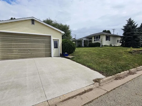 1135 West Elm Street, Lancaster, WI 53813