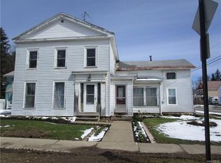 57 Church St, Springville, NY 14141