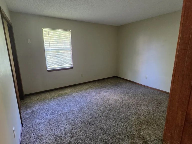 6833 N Mokane Ave — Photo 14