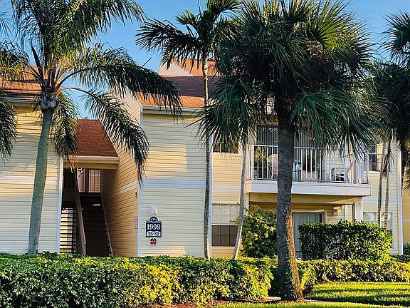 2nd image of 1999 Island Club Dr APT 27