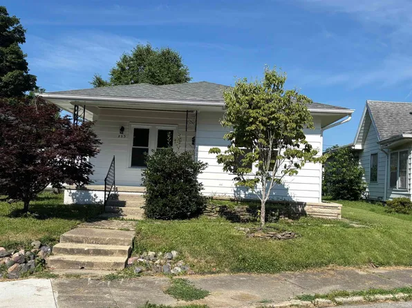 853 Ridgeway Ave, Vincennes, IN 47591