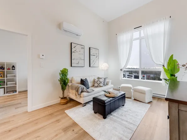 8117 200a St #611, Langley, BC V2Y 2Z5