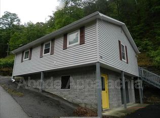 124 Melvina Dr #2, Pikeville, KY 41501