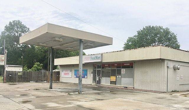 1st image of 2100 Federal Ave
