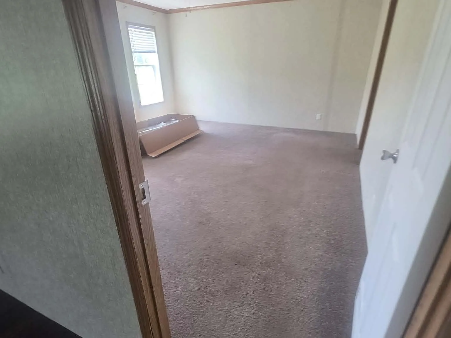 3 bed, 2112 sqft, $1,800 — Photo 3