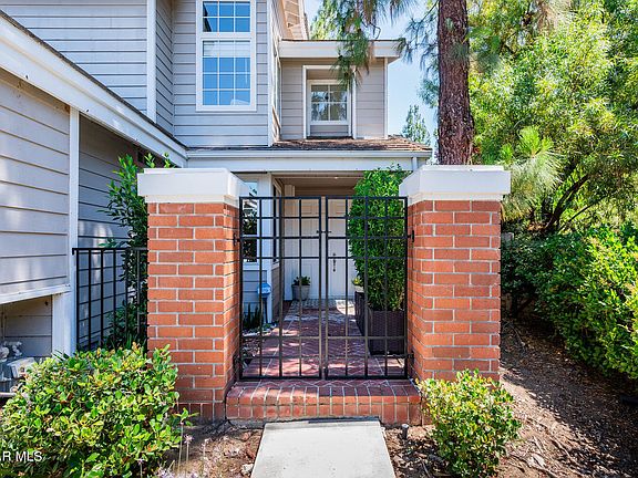 3rd image of 1074 Terrace Hill Cir
