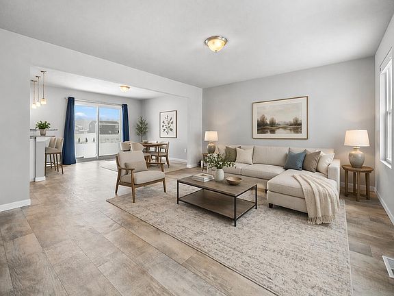3rd image of 47805 Silver Oaks W