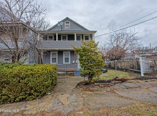 555 Florence St, Schenectady, NY 12308