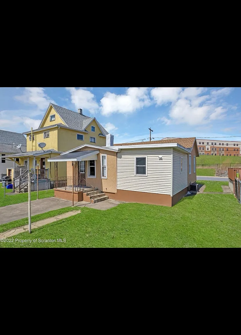 2029 Dorothy St — Photo 3