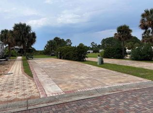 303 E Pass Lndg, Carrabelle, FL 32322
