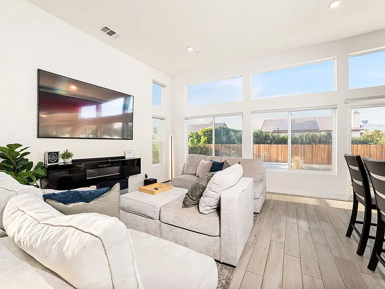 67696 Roundup Dr — Photo 14