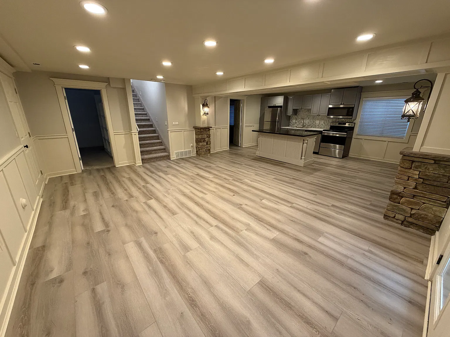 2 bed, 1100 sqft, $1,800 — Photo 2